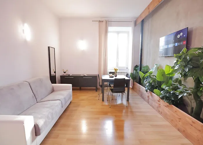 The Holy Apartamento